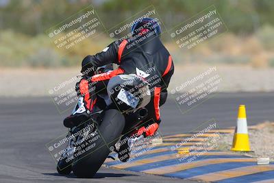 media/Sep-25-2023-Moto Forza (Mon) [[81ffa65e0a]]/B-C Group/Session 4 (Turn 2 Backside)/